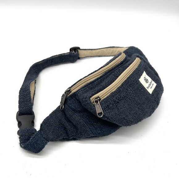 Sherpa Travel Fanny Pack Blue - Picture 8 of 10